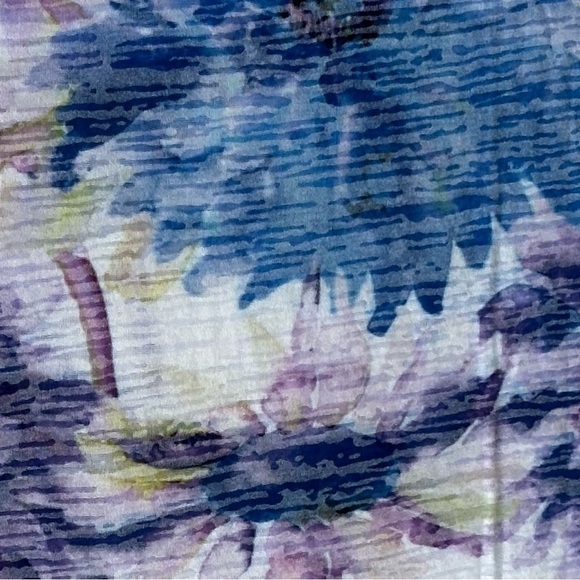 Nally&Millie USA Women’s Short Sleeve Top Burn Out Watercolor Floral Print XL - Picture 3 of 8